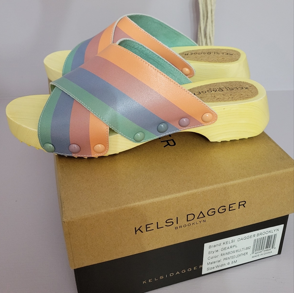 Kelsi Dagger rainbow clogs. Sz 6.5 NWT.